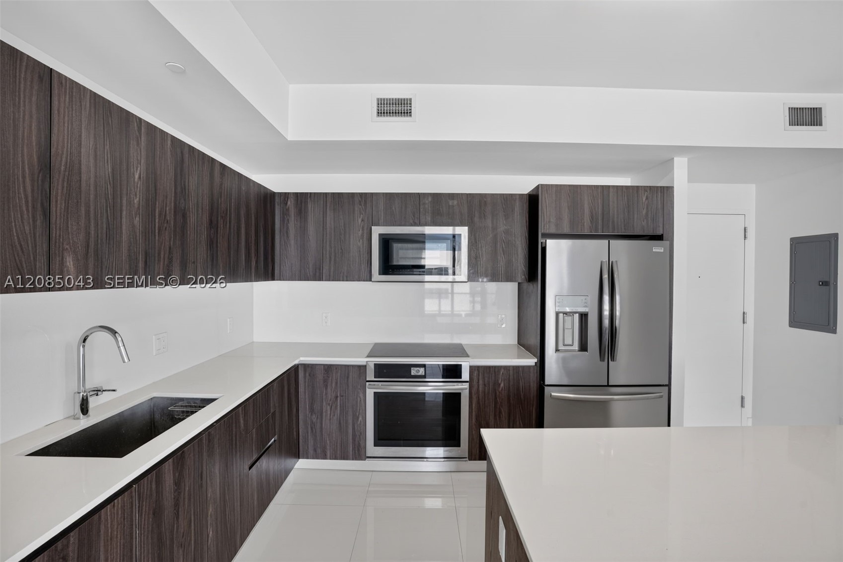 2960 NE 207th St #1105, Aventura FL 33180