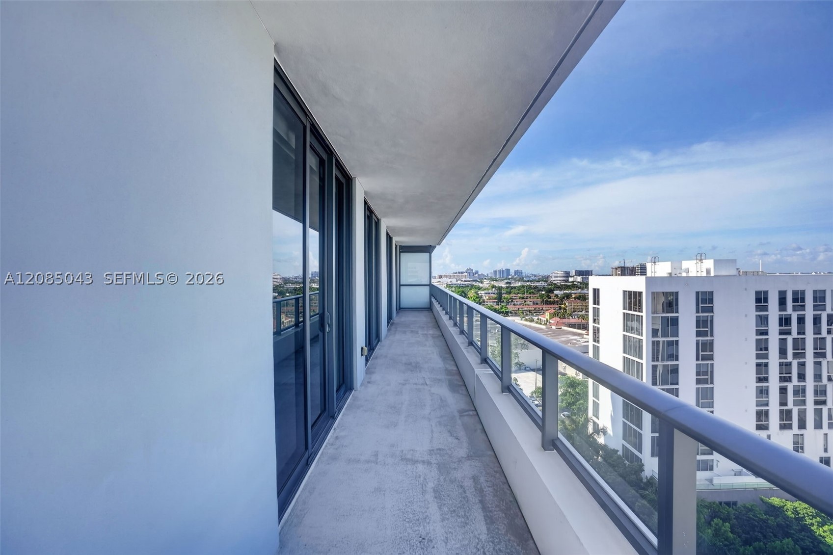 2960 NE 207th St #1105, Aventura FL 33180