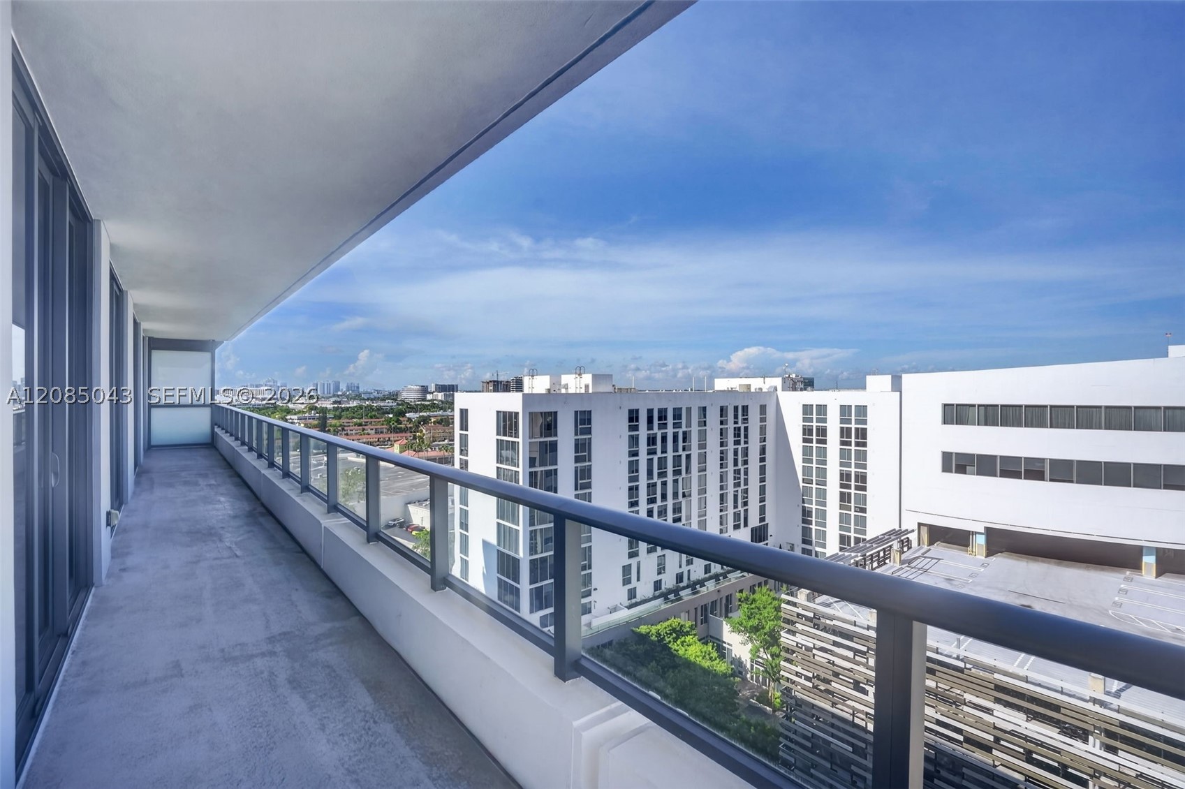2960 NE 207th St #1105, Aventura FL 33180