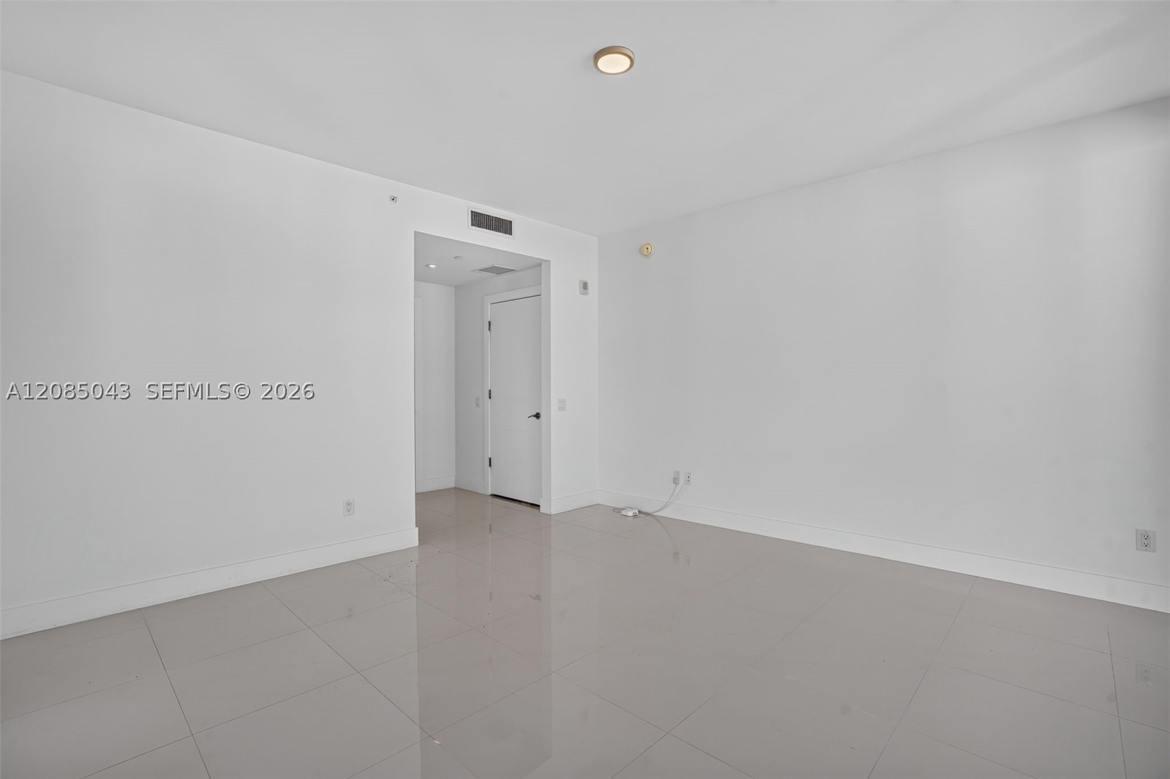 2960 NE 207th St #1105, Aventura FL 33180