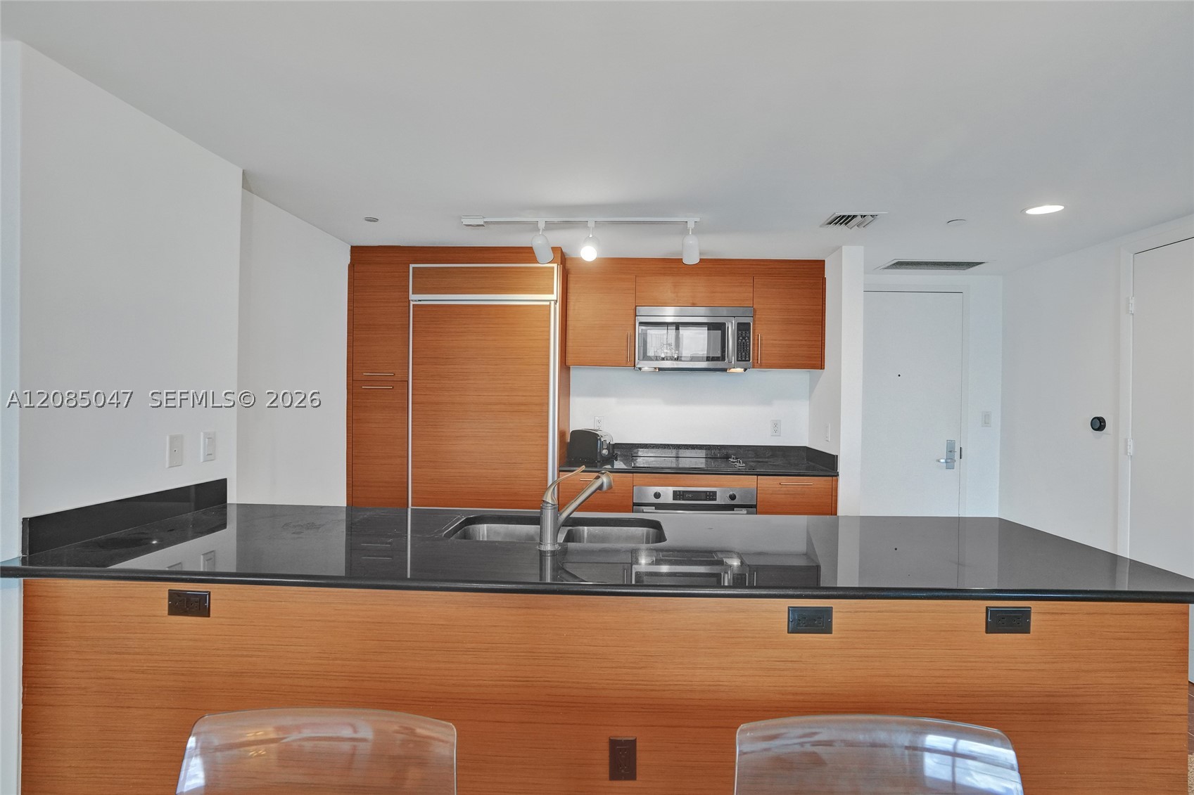 50 Biscayne Blvd #2801, Miami FL 33132
