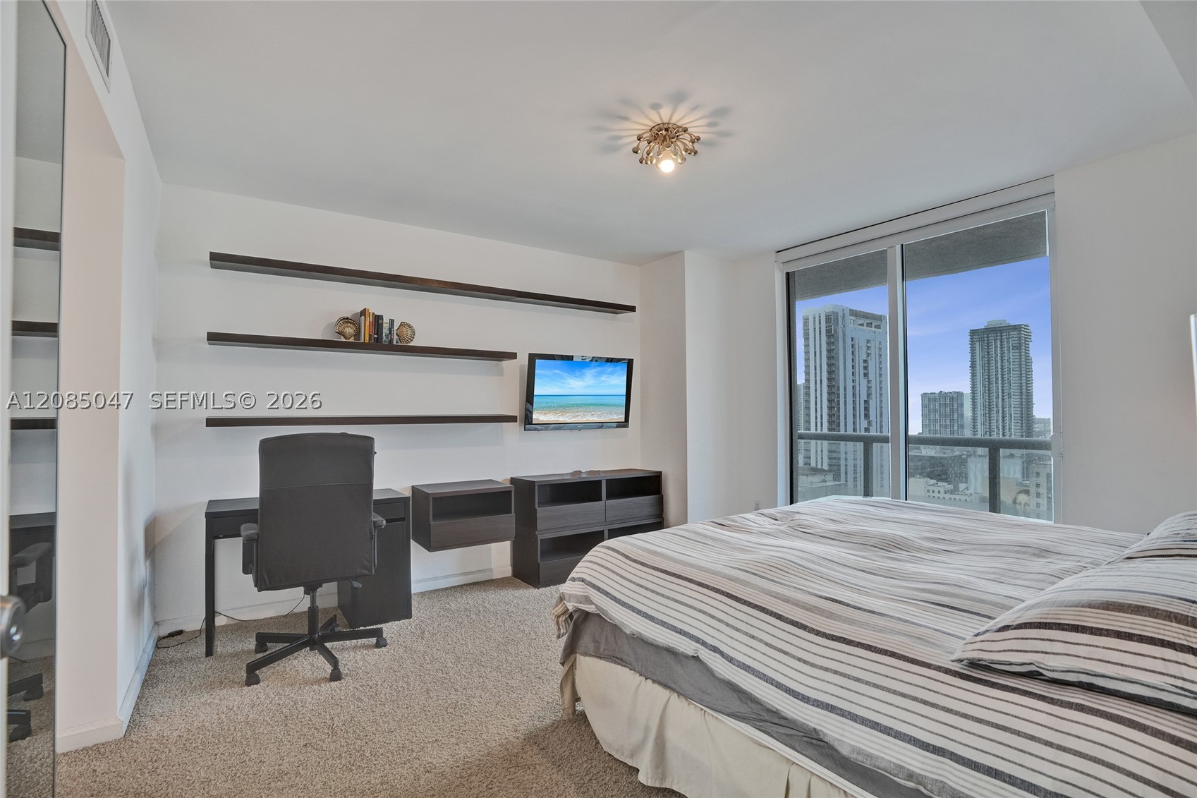 50 Biscayne Blvd #2801, Miami FL 33132
