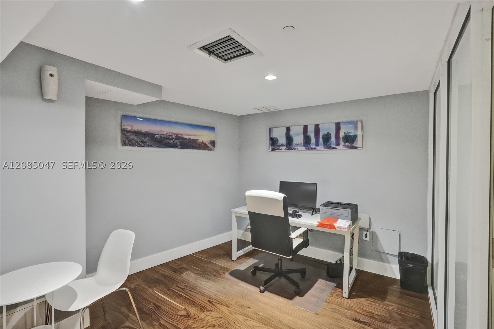 50 Biscayne Blvd #2801, Miami FL 33132