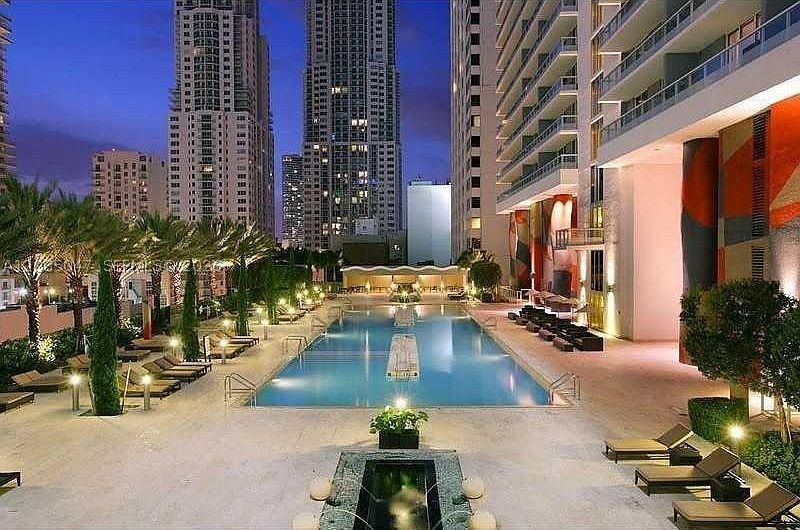 50 Biscayne Blvd #2801, Miami FL 33132