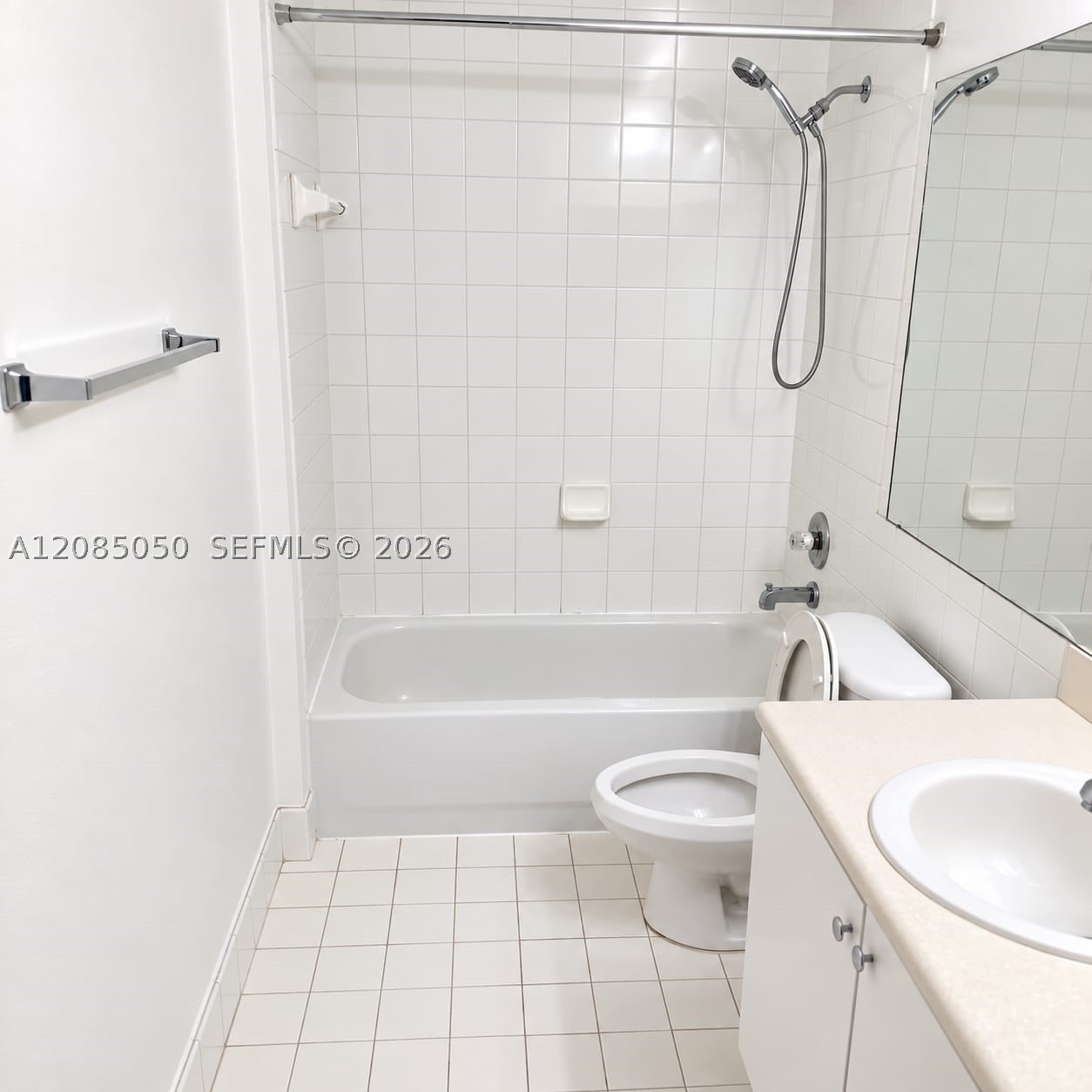 5091 NW 7th St #705, Miami FL 33126