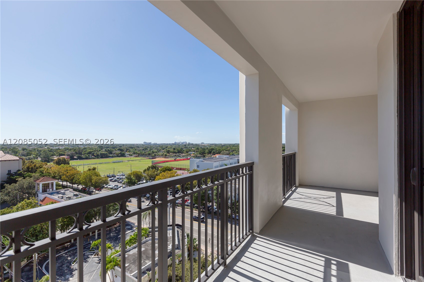 301 Altara Ave #813, Coral Gables FL 33146