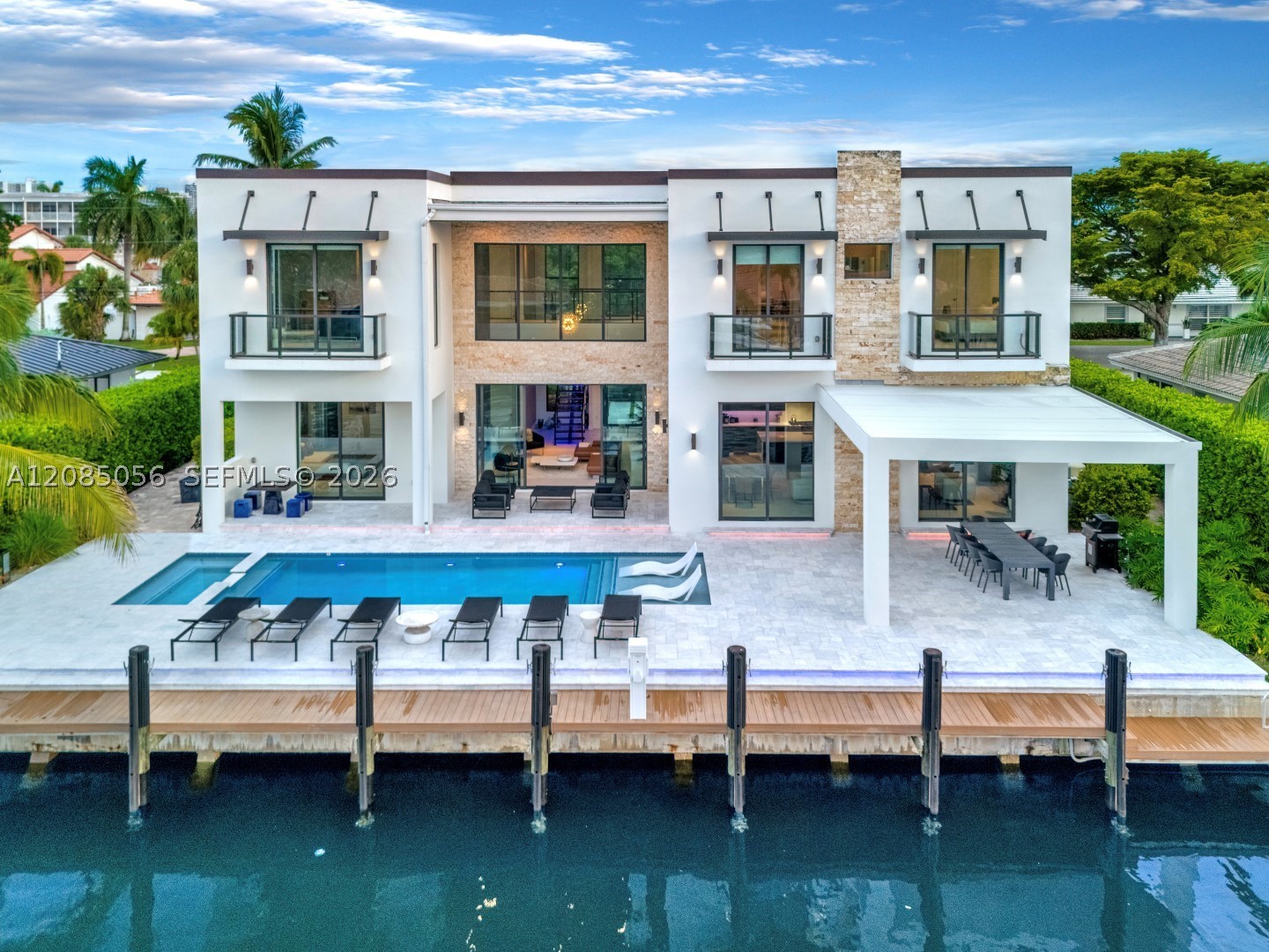 2817 NE 35th St, Fort Lauderdale FL 33306