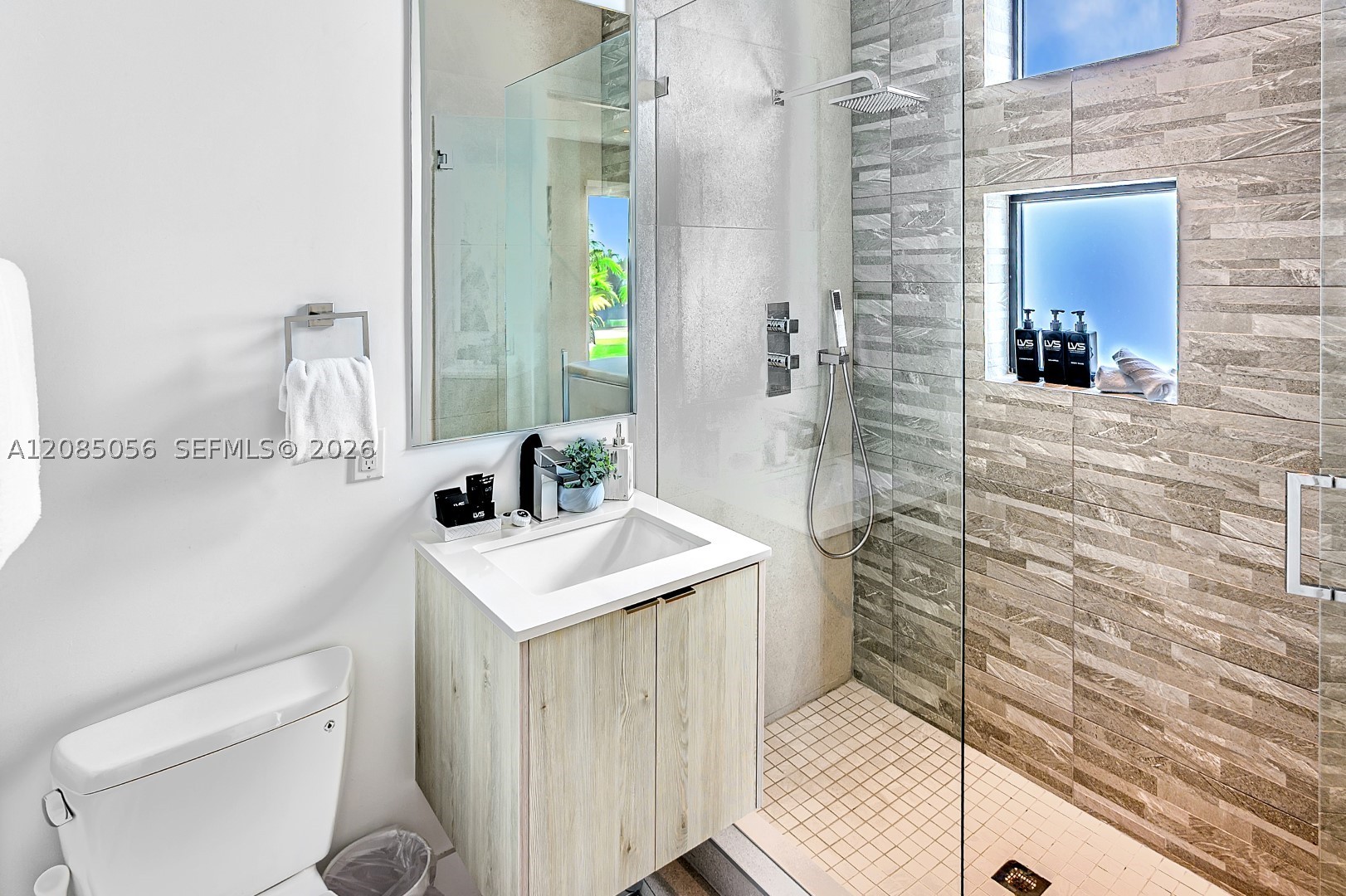 2817 NE 35th St, Fort Lauderdale FL 33306