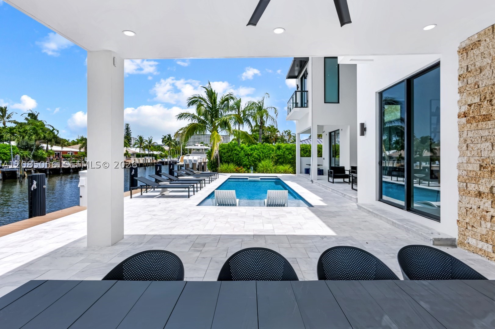 2817 NE 35th St, Fort Lauderdale FL 33306