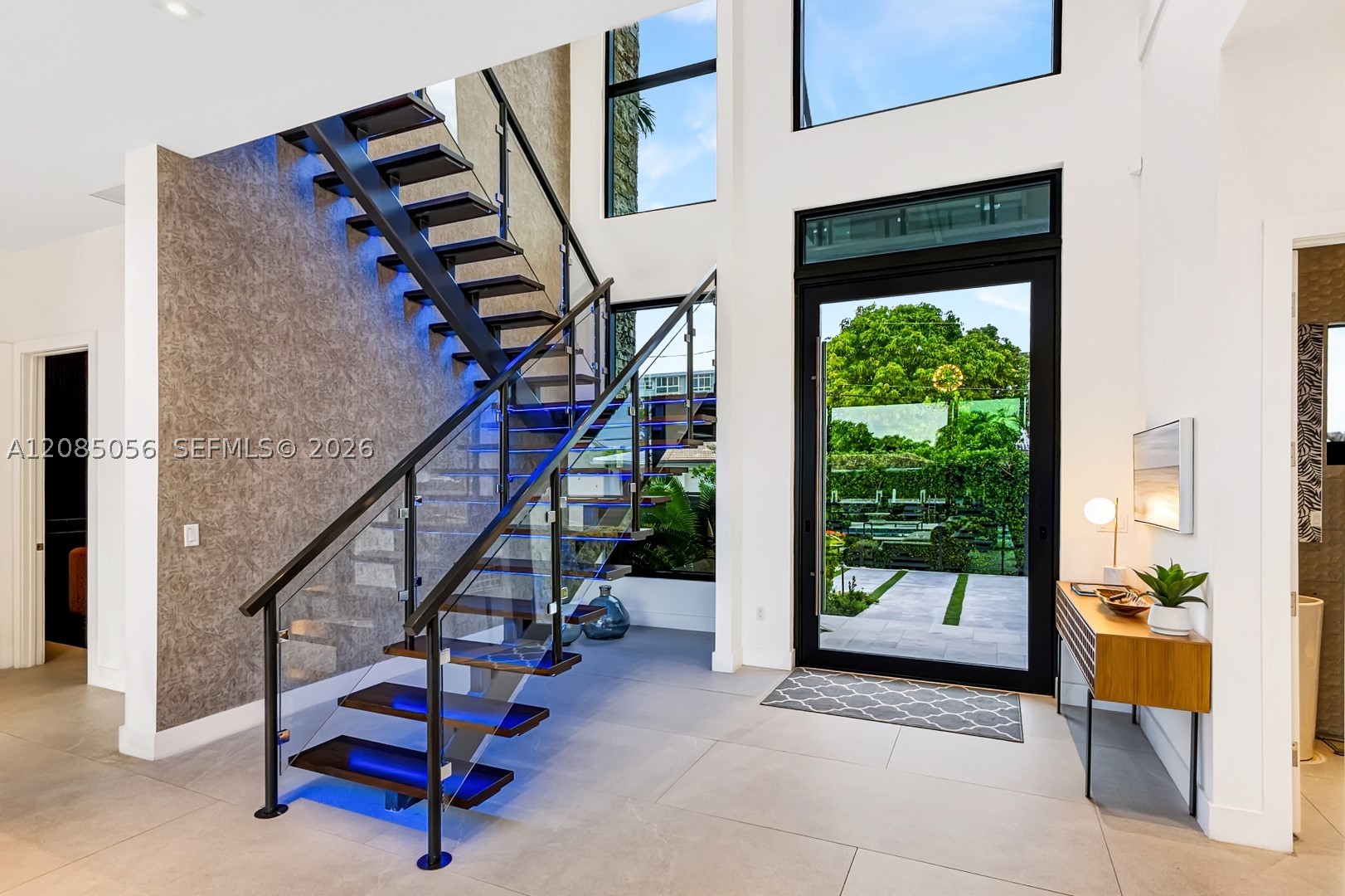2817 NE 35th St, Fort Lauderdale FL 33306