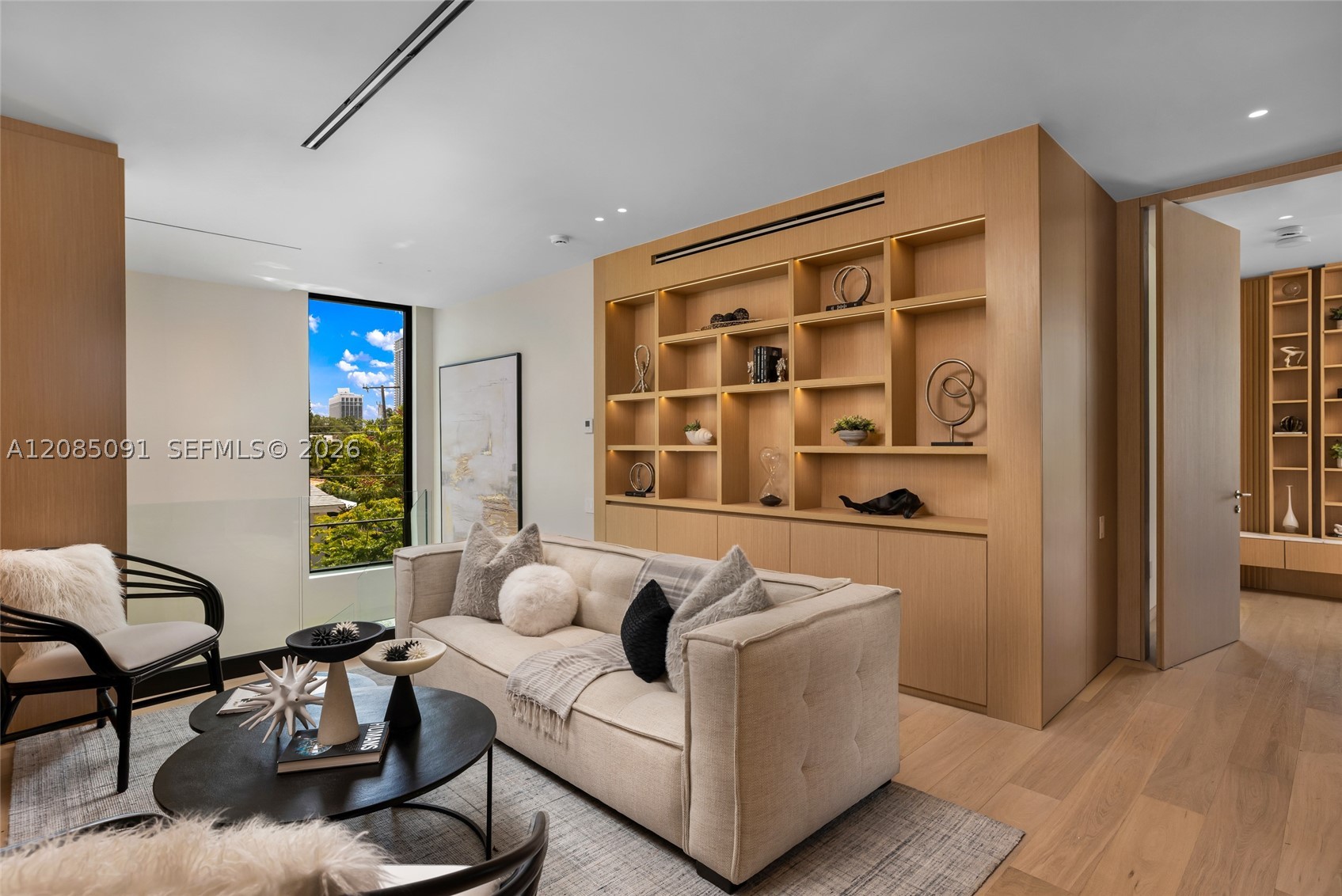 4940 Cherokee Ave, Miami Beach FL 33140