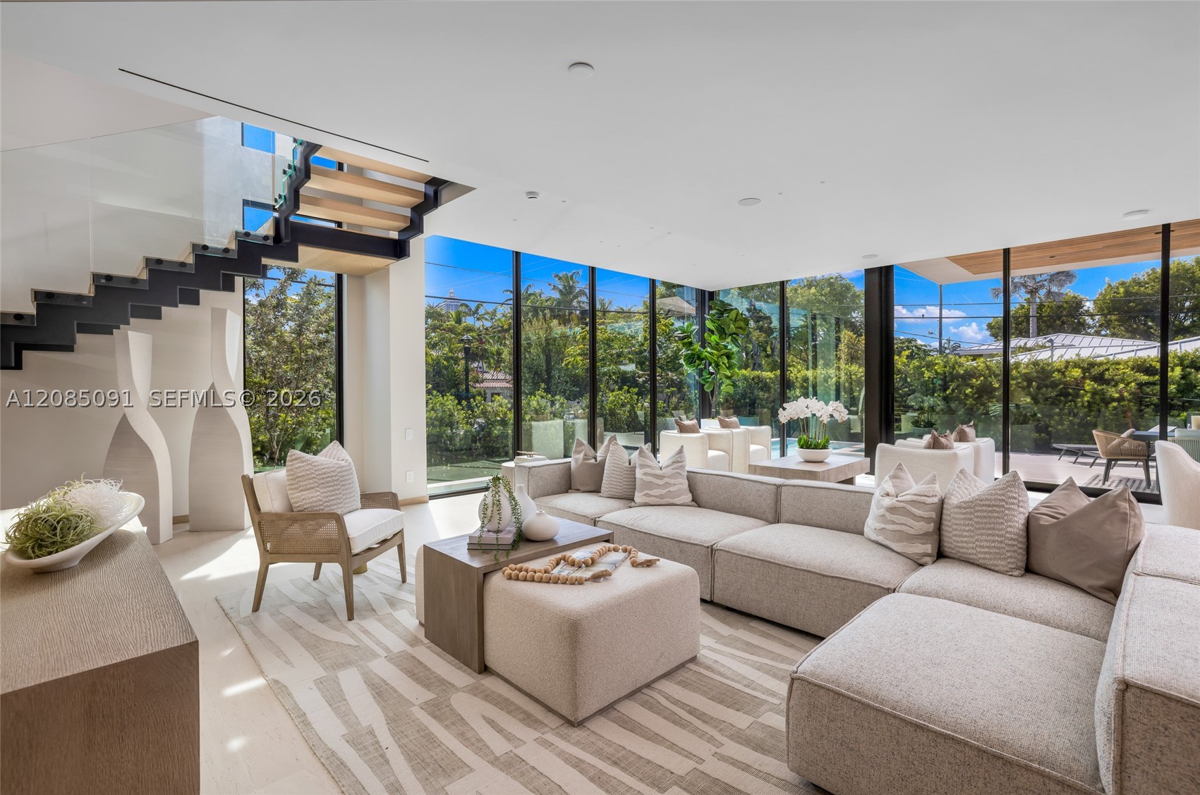 4940 Cherokee Ave, Miami Beach FL 33140