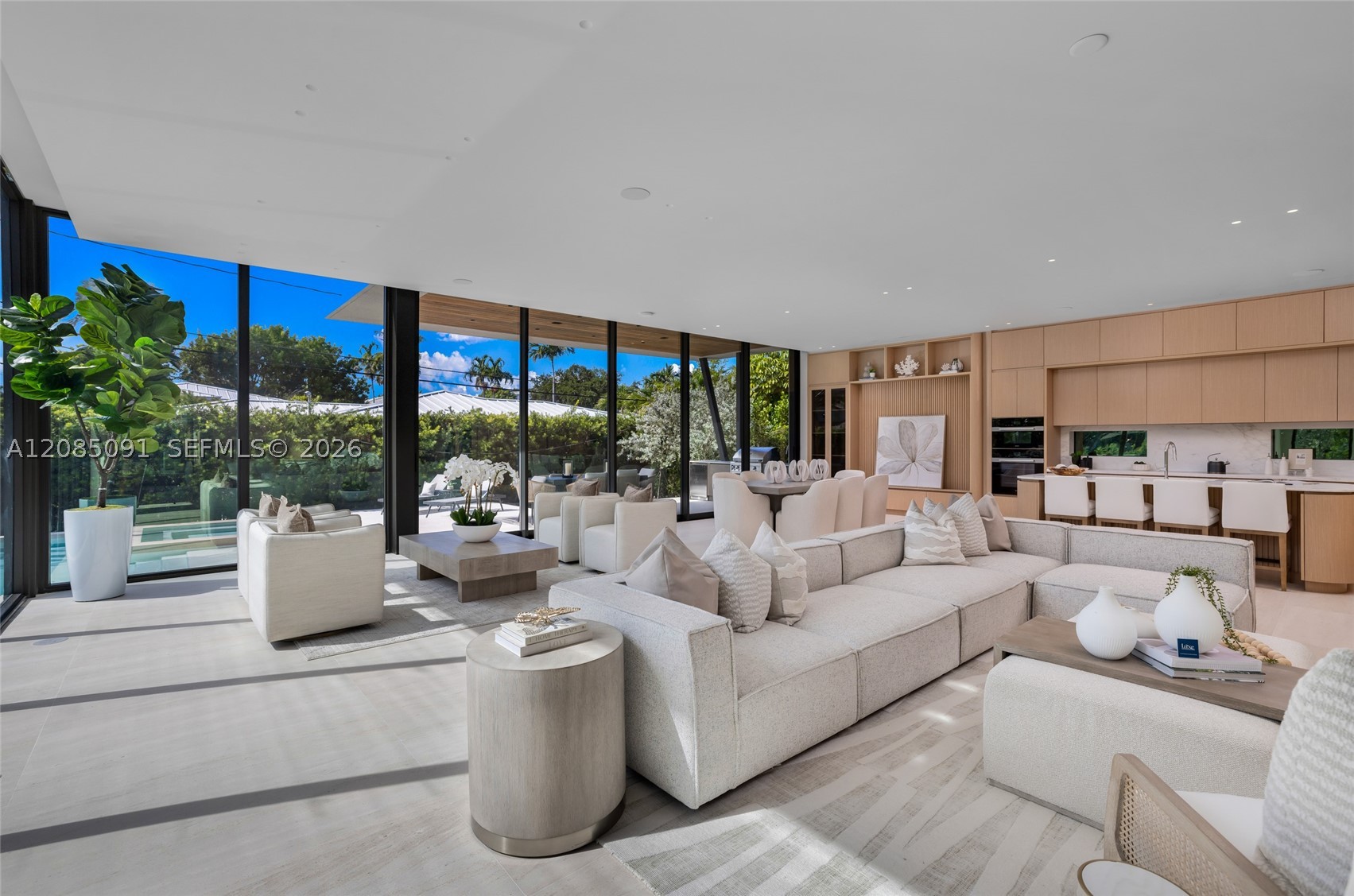 4940 Cherokee Ave, Miami Beach FL 33140
