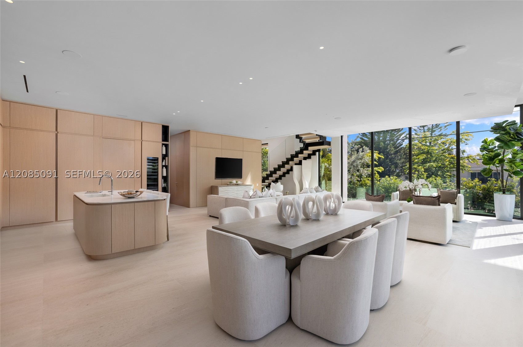 4940 Cherokee Ave, Miami Beach FL 33140