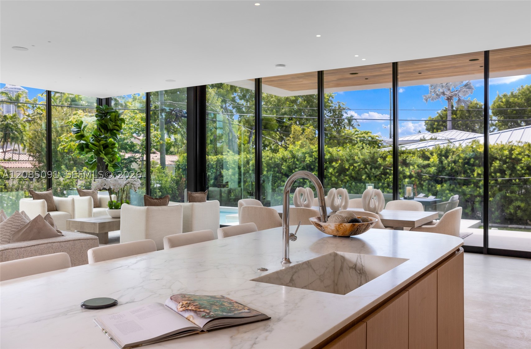 4940 Cherokee Ave, Miami Beach FL 33140