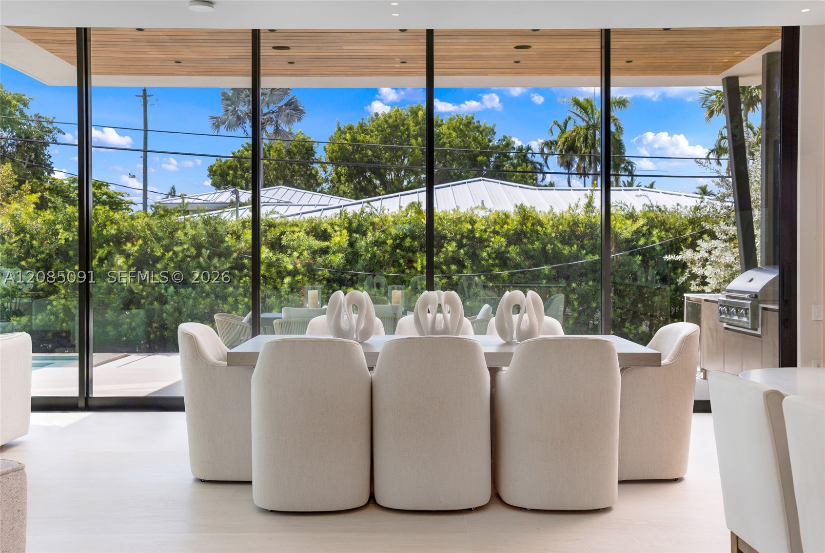 4940 Cherokee Ave, Miami Beach FL 33140