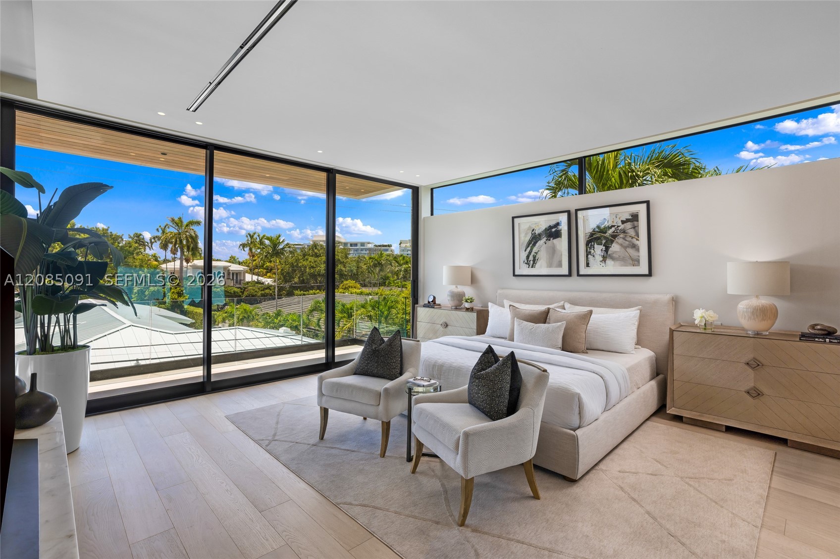 4940 Cherokee Ave, Miami Beach FL 33140