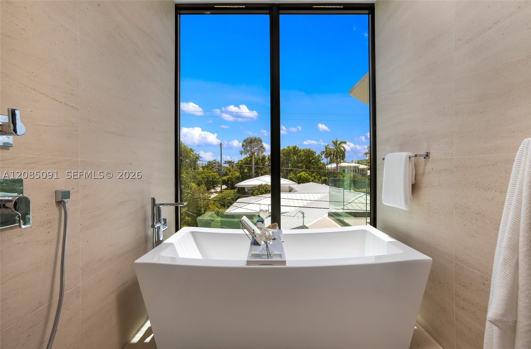 4940 Cherokee Ave, Miami Beach FL 33140