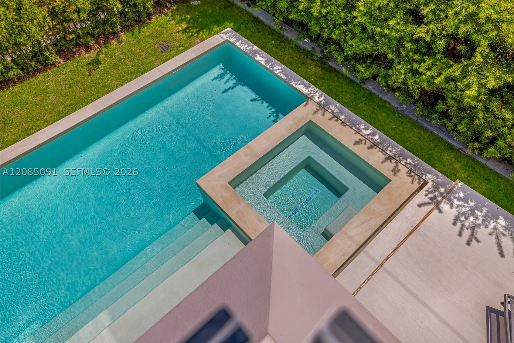 4940 Cherokee Ave, Miami Beach FL 33140