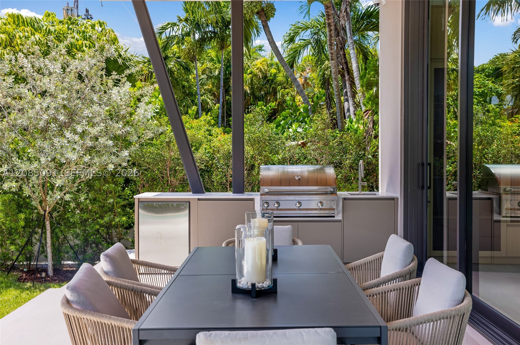 4940 Cherokee Ave, Miami Beach FL 33140