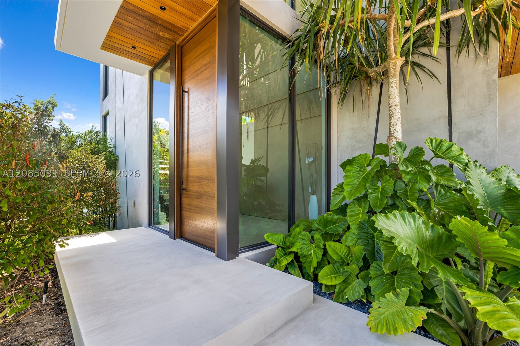 4940 Cherokee Ave, Miami Beach FL 33140