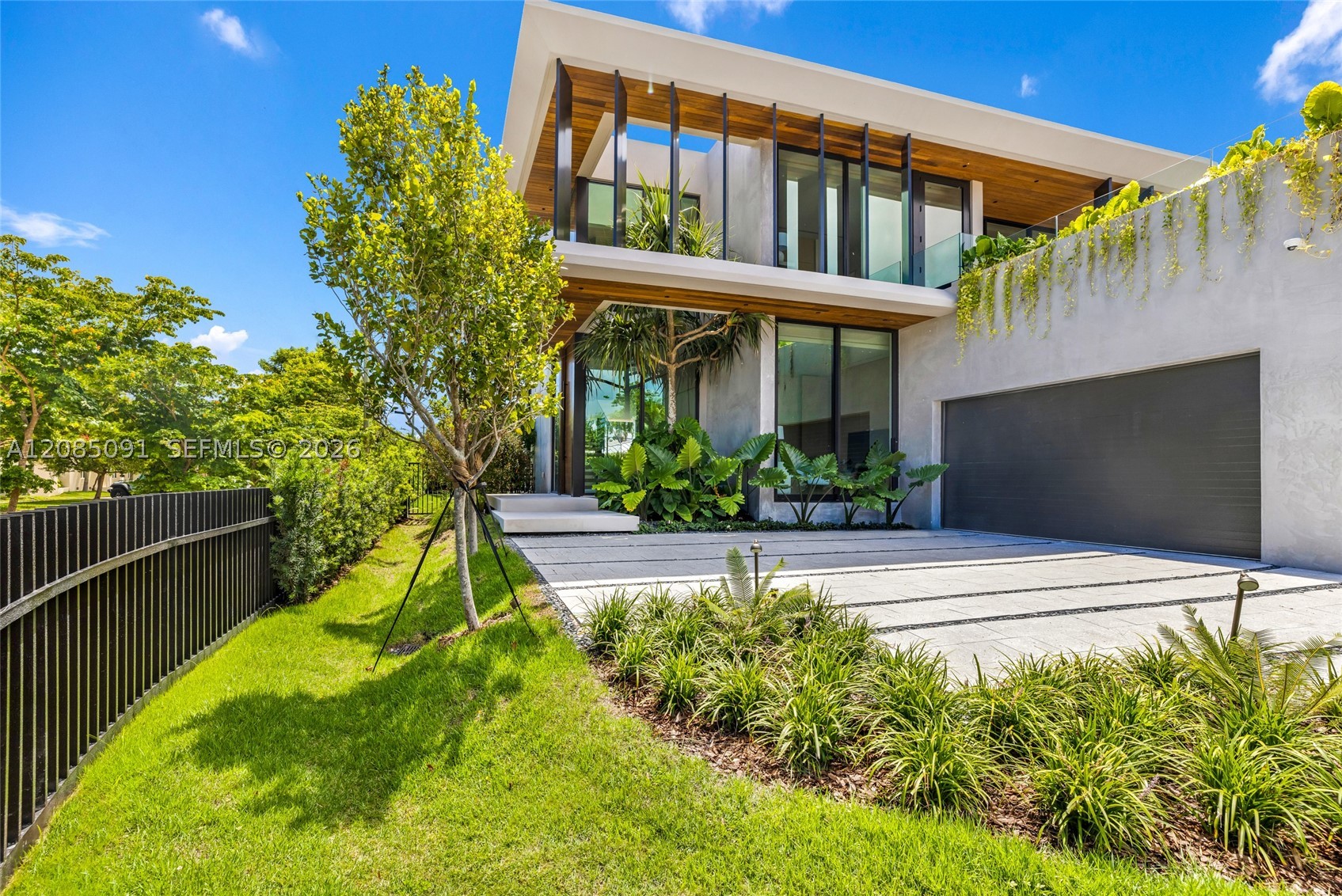 4940 Cherokee Ave, Miami Beach FL 33140