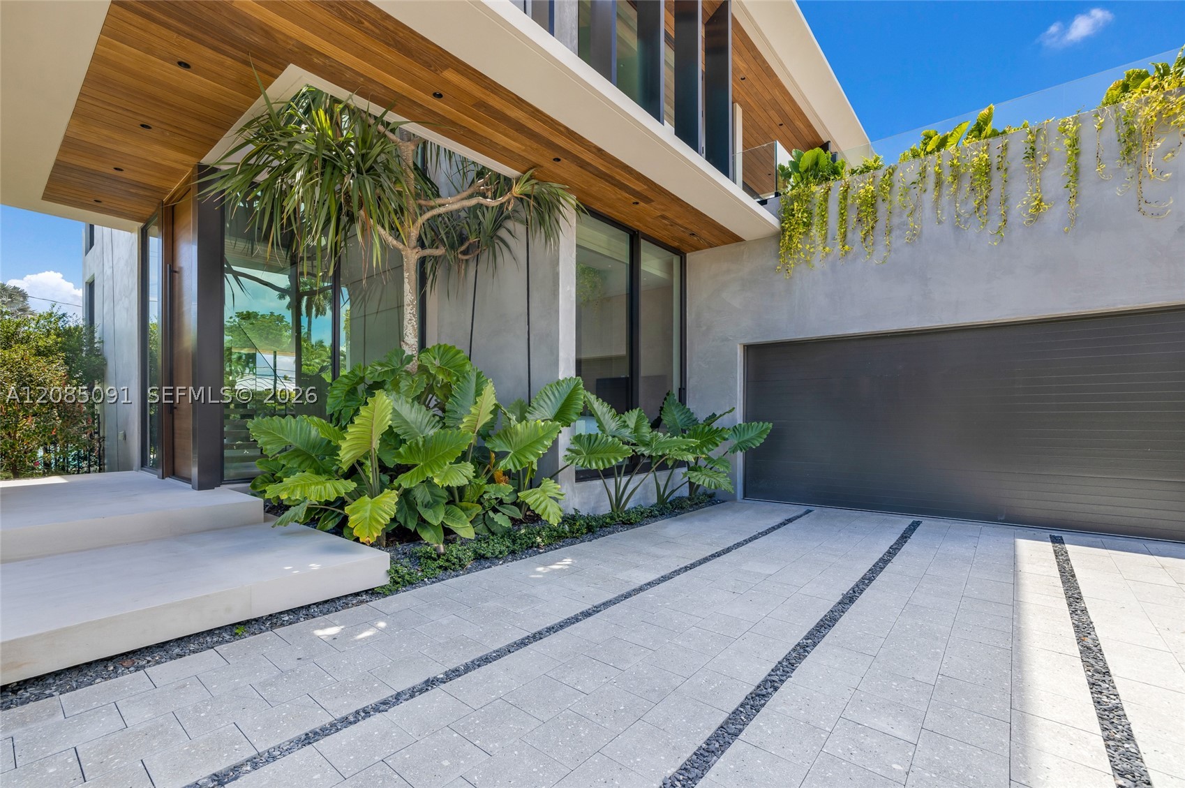 4940 Cherokee Ave, Miami Beach FL 33140