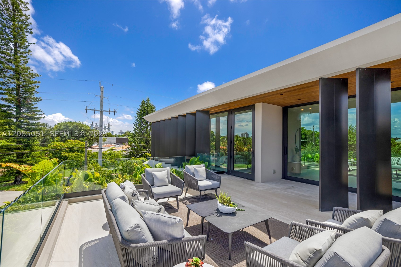 4940 Cherokee Ave, Miami Beach FL 33140