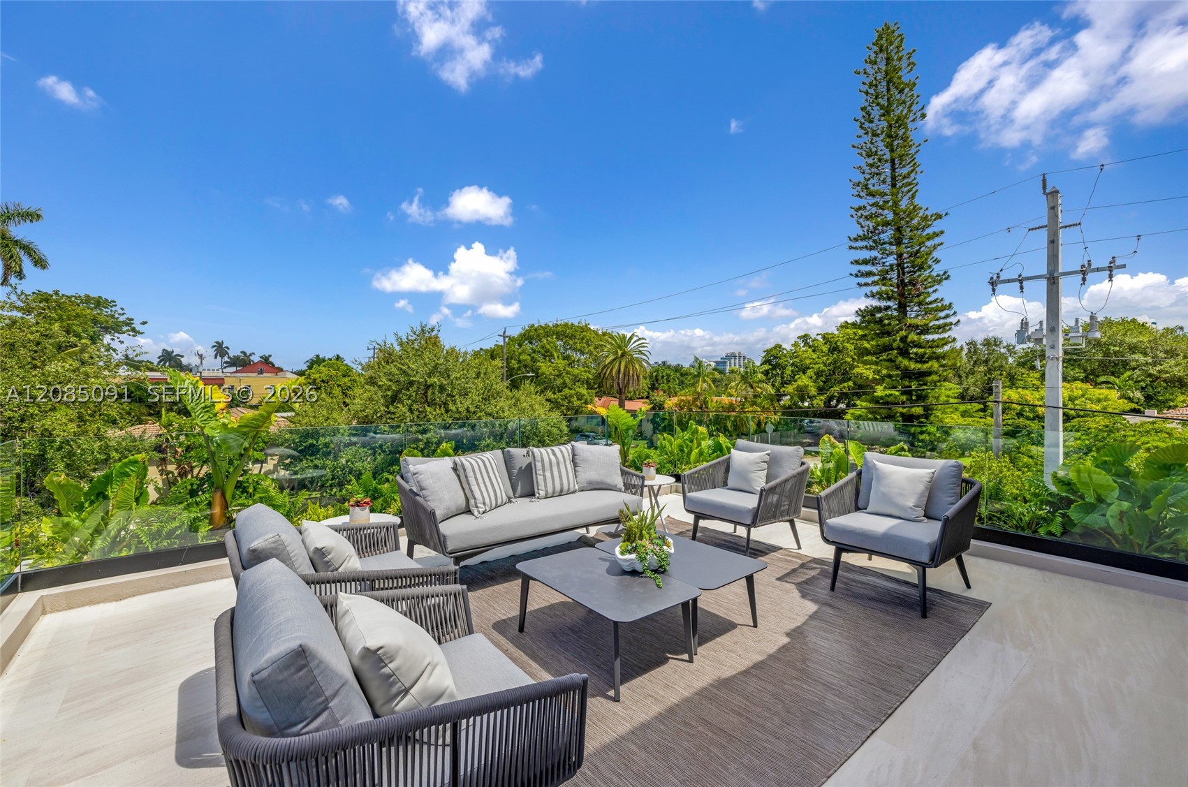 4940 Cherokee Ave, Miami Beach FL 33140