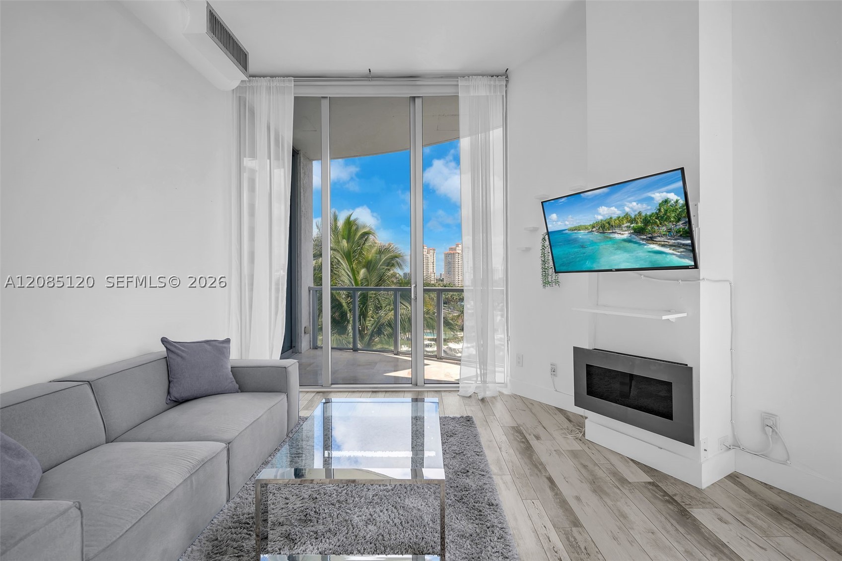 3029 NE 188th St #725, Aventura FL 33180