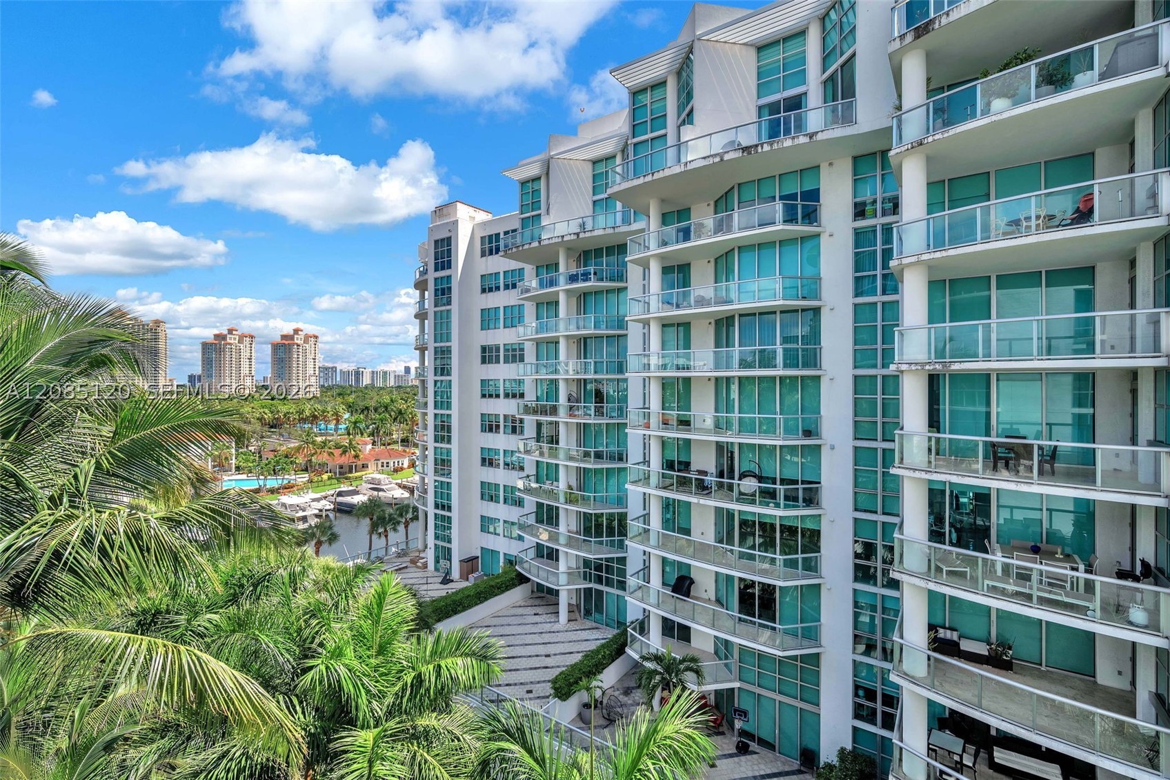 3029 NE 188th St #725, Aventura FL 33180