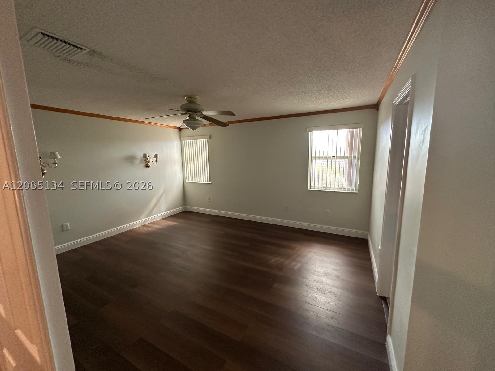 9425 SW 155th Ave, Miami FL 33196