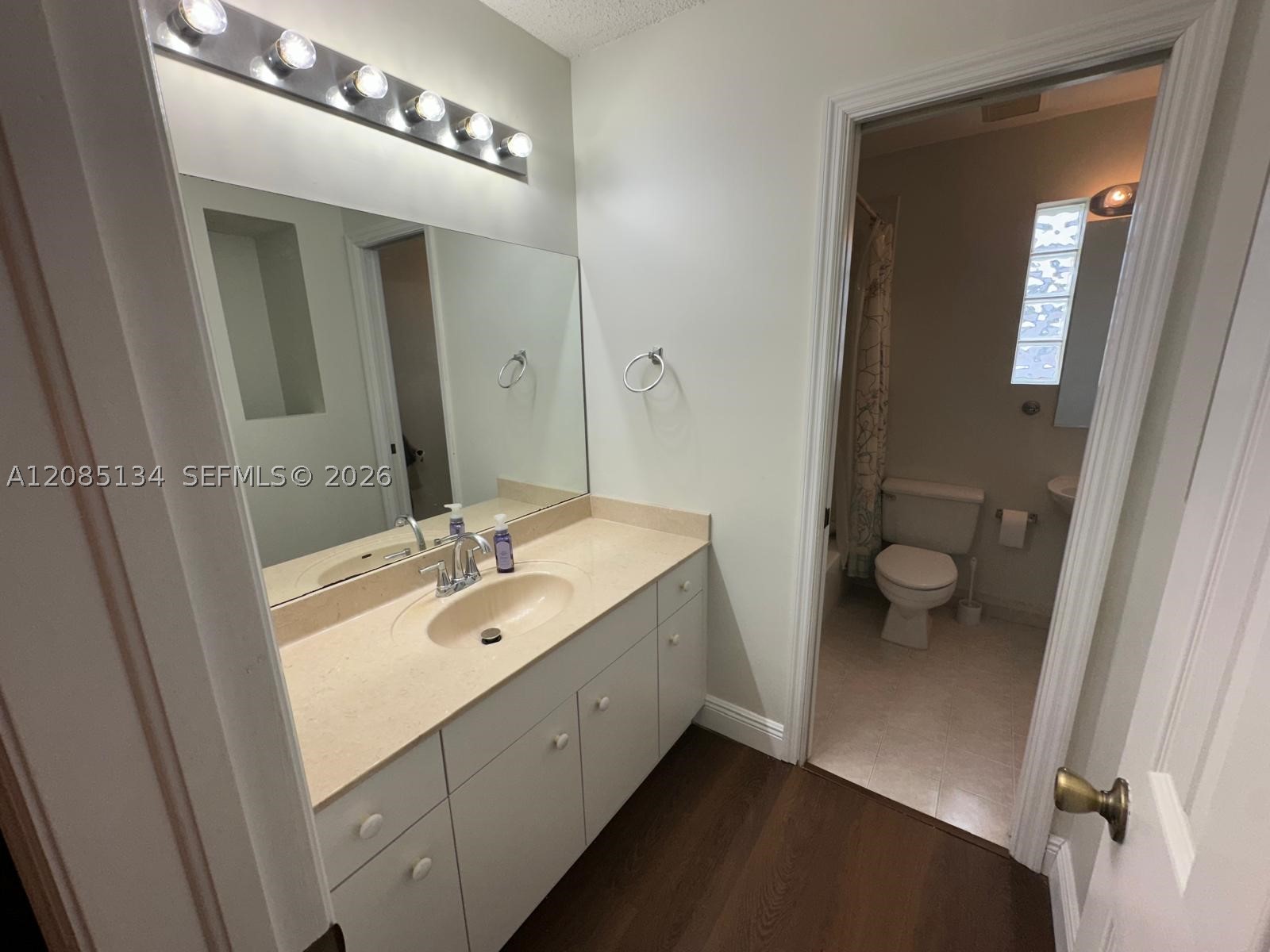 9425 SW 155th Ave, Miami FL 33196