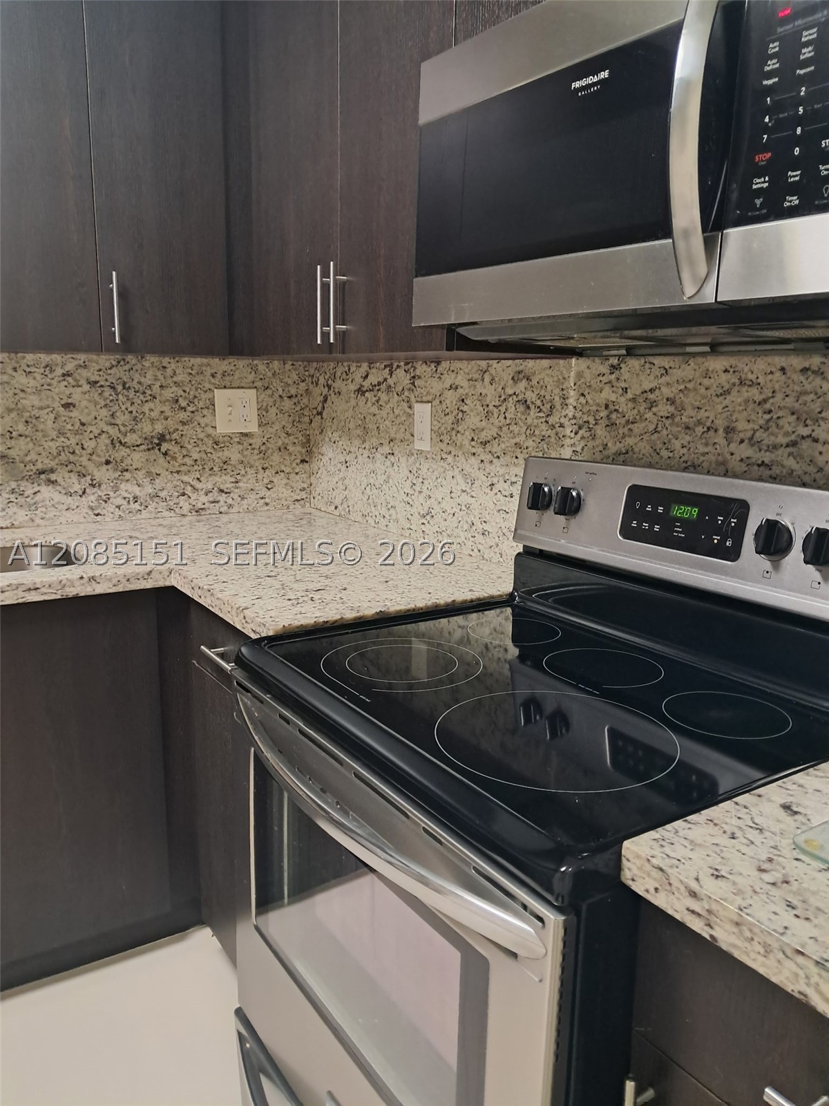 10521 Mahogany Key Cir #204, Miami FL 33196