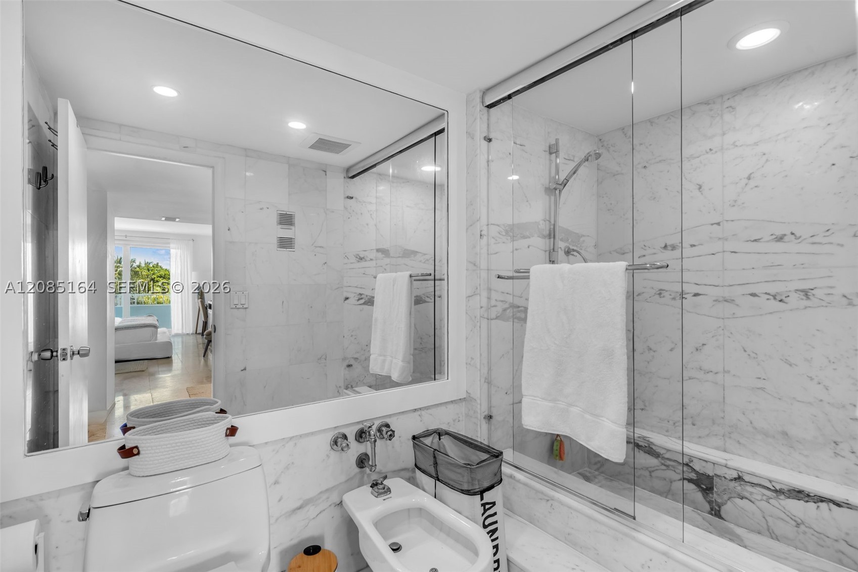 199 Ocean Lane Dr #310, Key Biscayne FL 33149