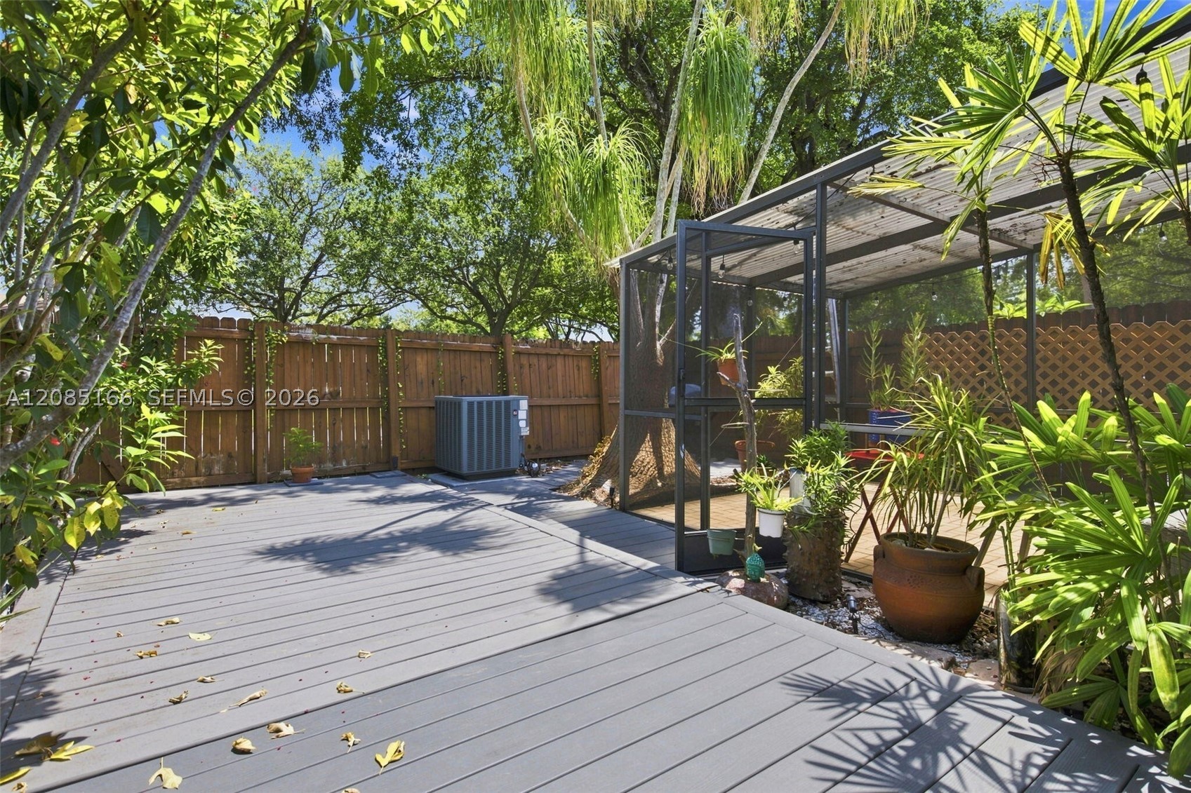 2221 Buttonwood Ave, Pembroke Pines FL 33026