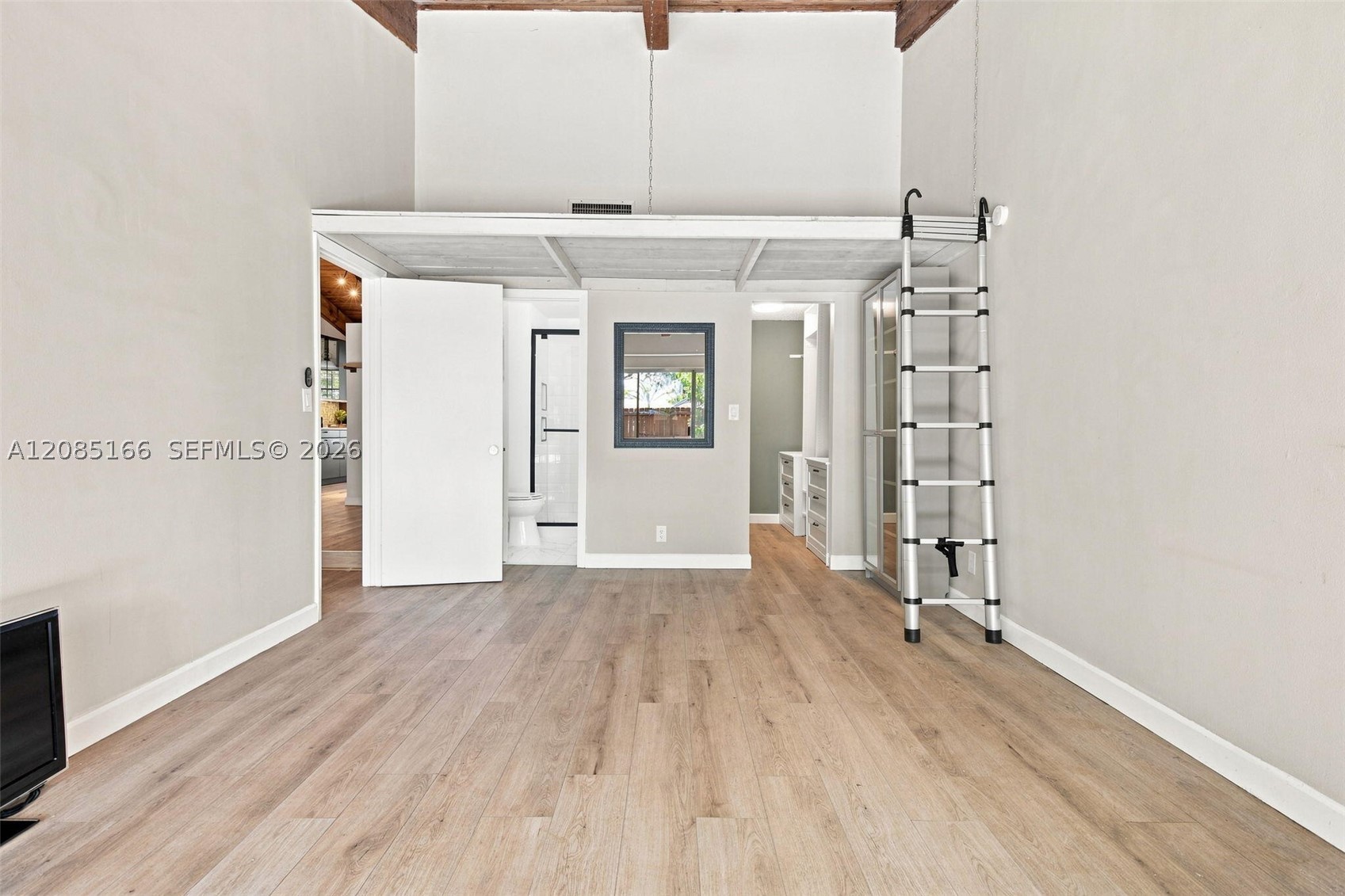 2221 Buttonwood Ave, Pembroke Pines FL 33026