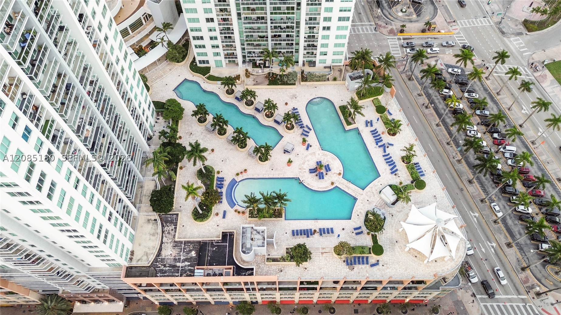253 NE 2nd St #2104, Miami FL 33132