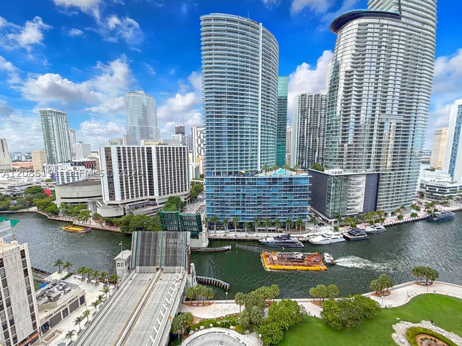 485 Brickell Ave #2303, Miami FL 33131