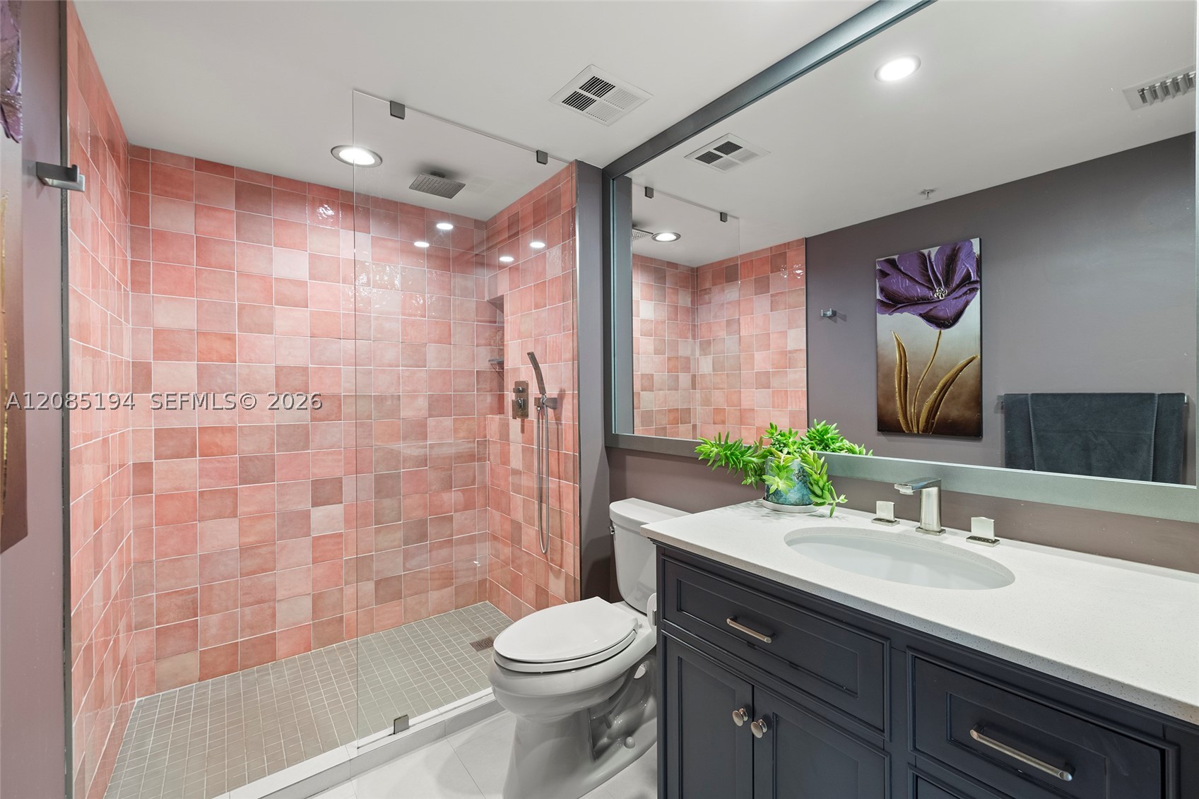 335 S Biscayne Blvd #1801, Miami FL 33131