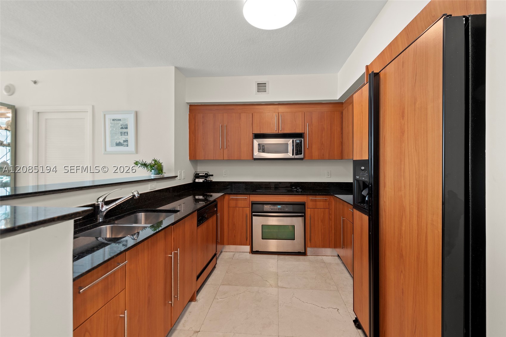 335 S Biscayne Blvd #1801, Miami FL 33131