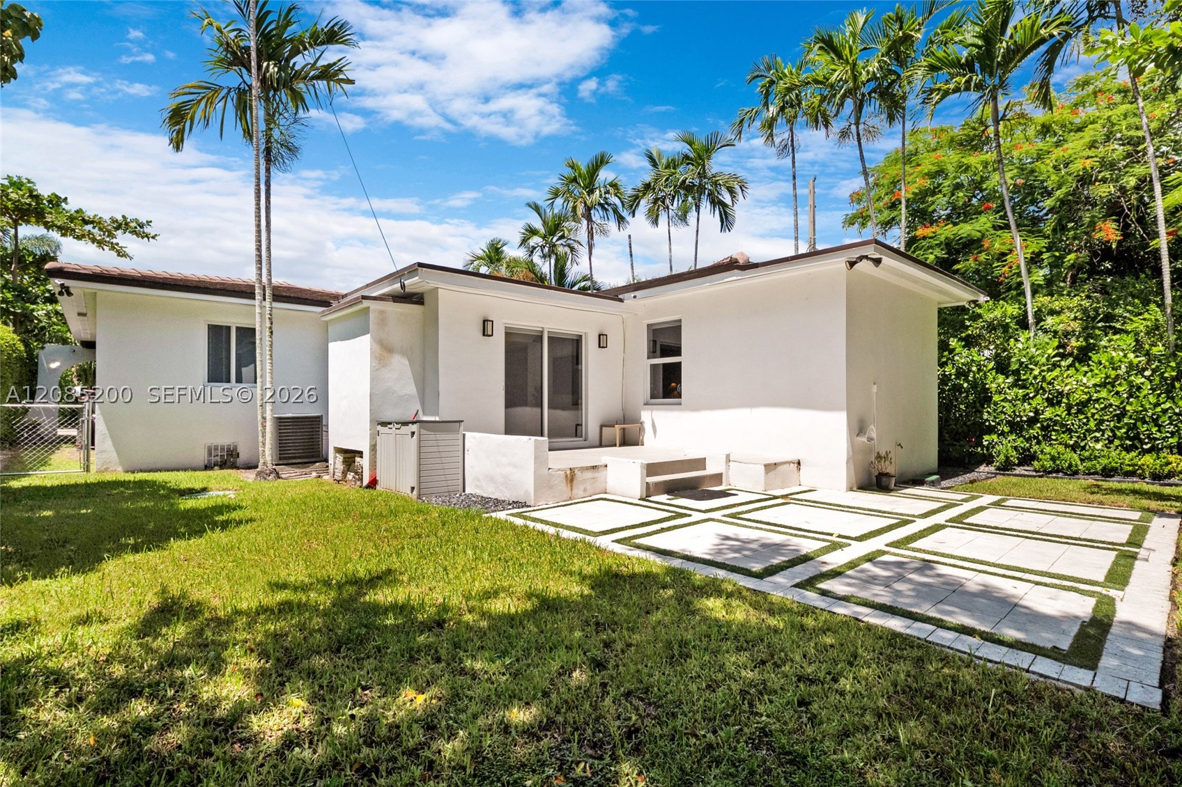 817 Tangier St, Coral Gables FL 33134