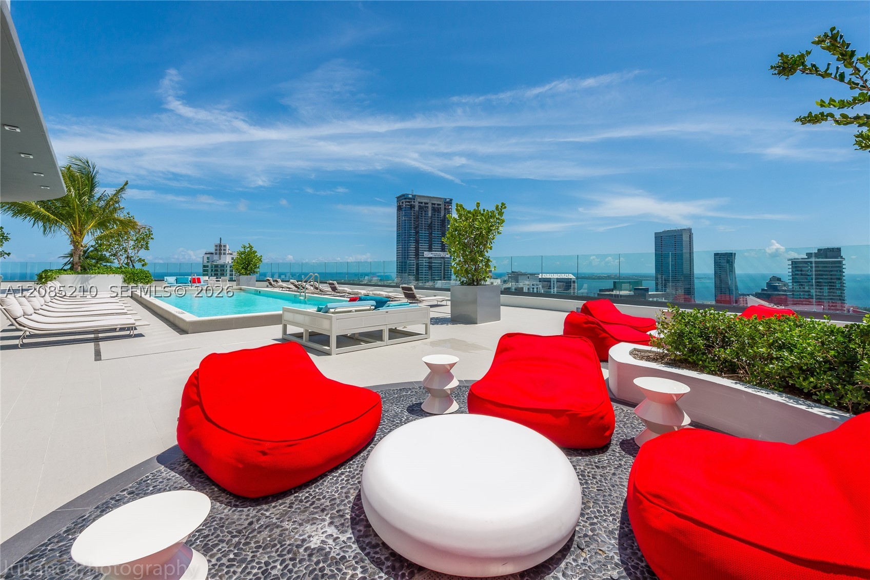 45 SW 9th St #1606, Miami FL 33130