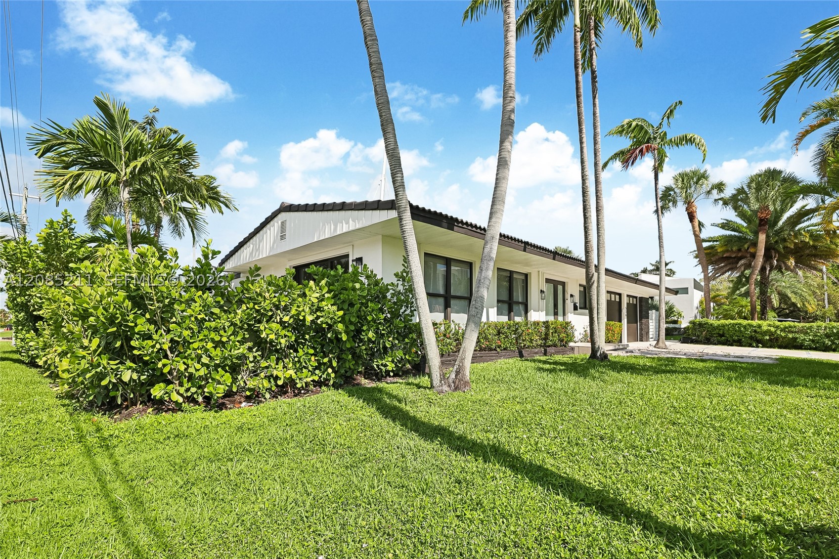 536 Hibiscus Dr #., Hallandale Beach FL 33009