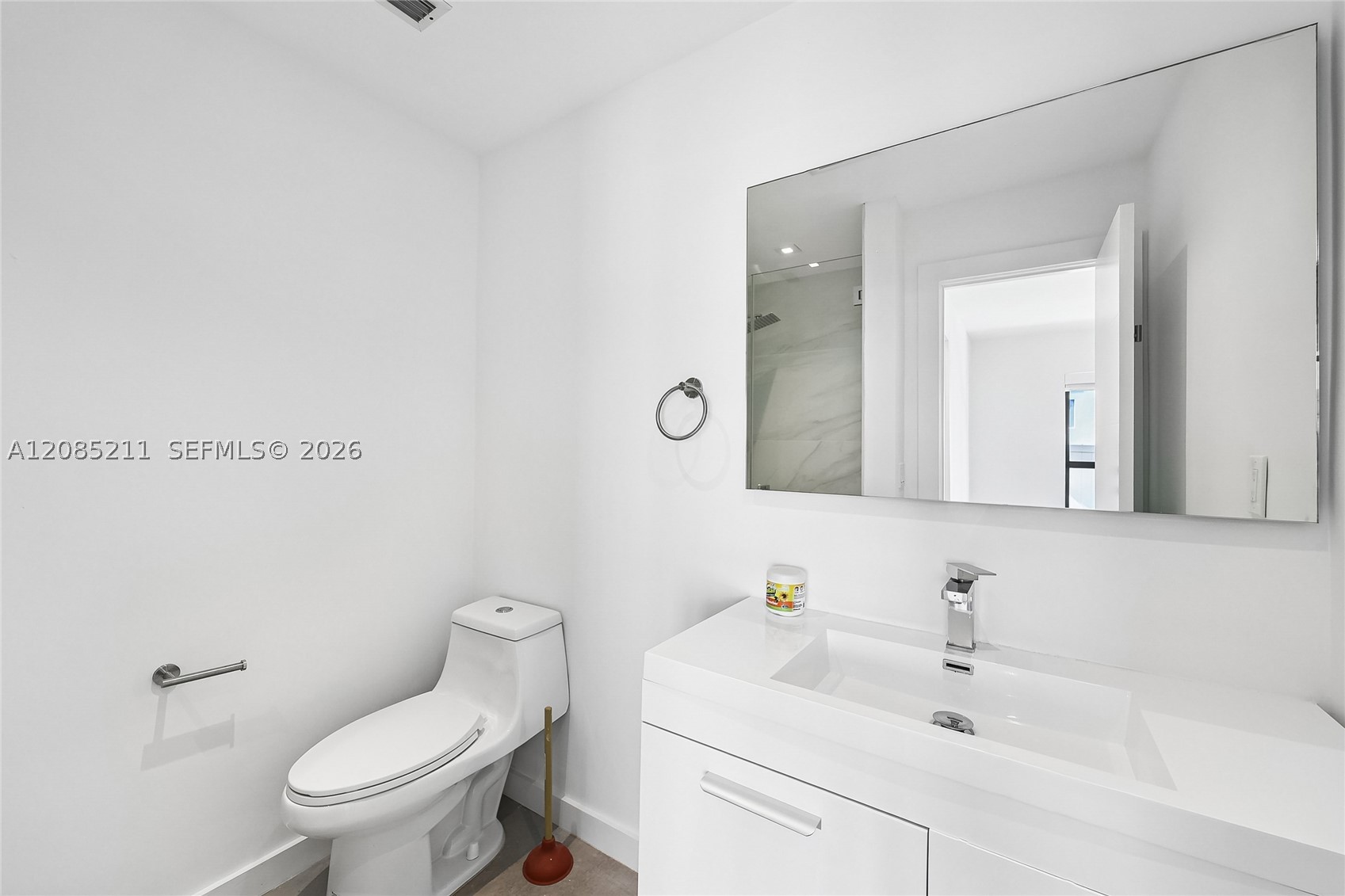 536 Hibiscus Dr #., Hallandale Beach FL 33009