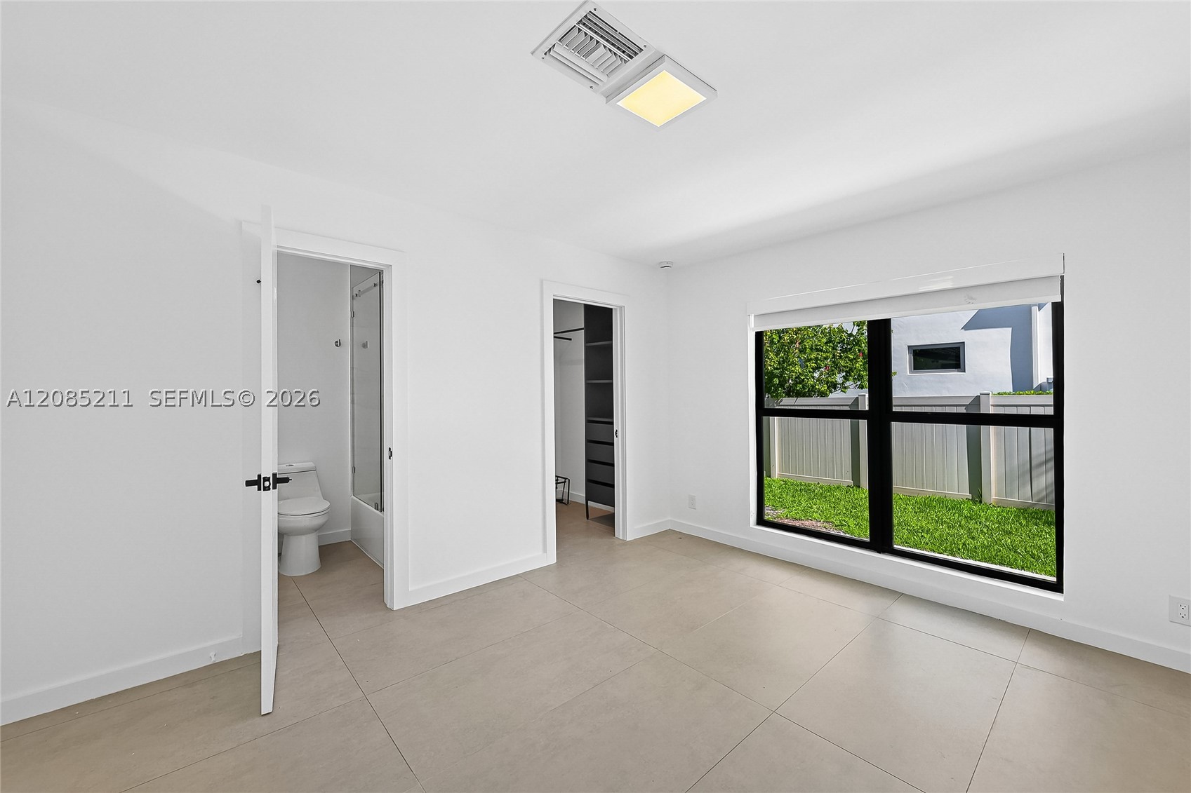 536 Hibiscus Dr #., Hallandale Beach FL 33009