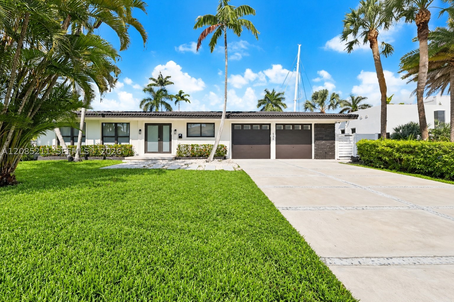 536 Hibiscus Dr #., Hallandale Beach FL 33009