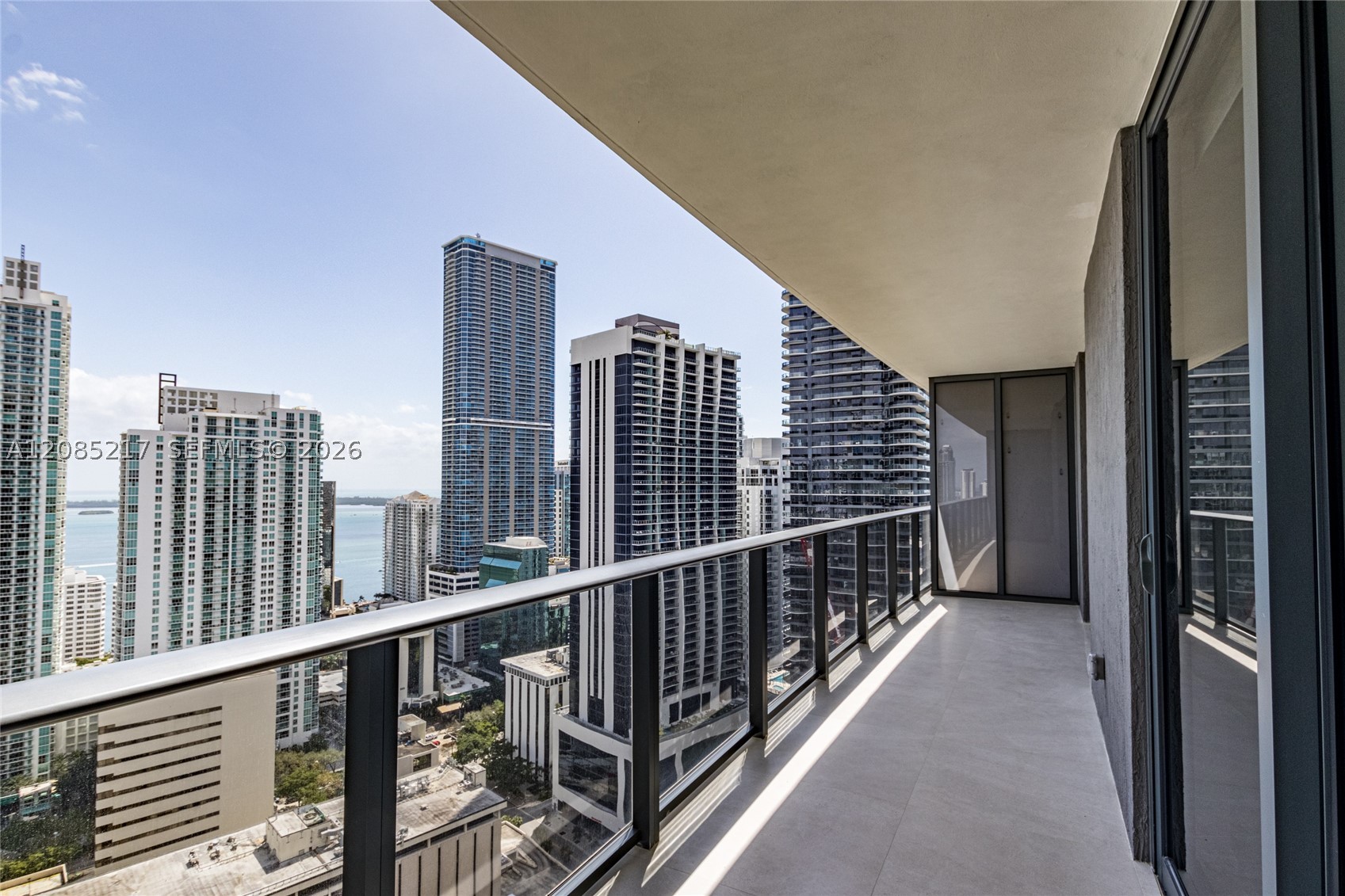 45 SW 9th St #3302, Miami FL 33130