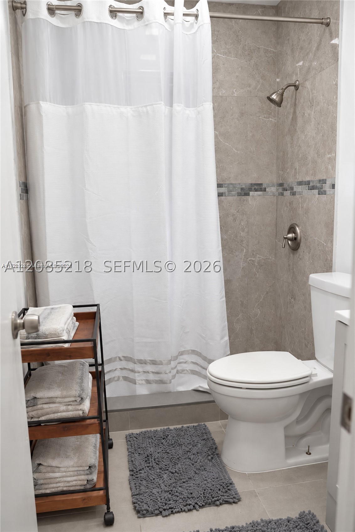 520 NW 45th St, Miami FL 33127