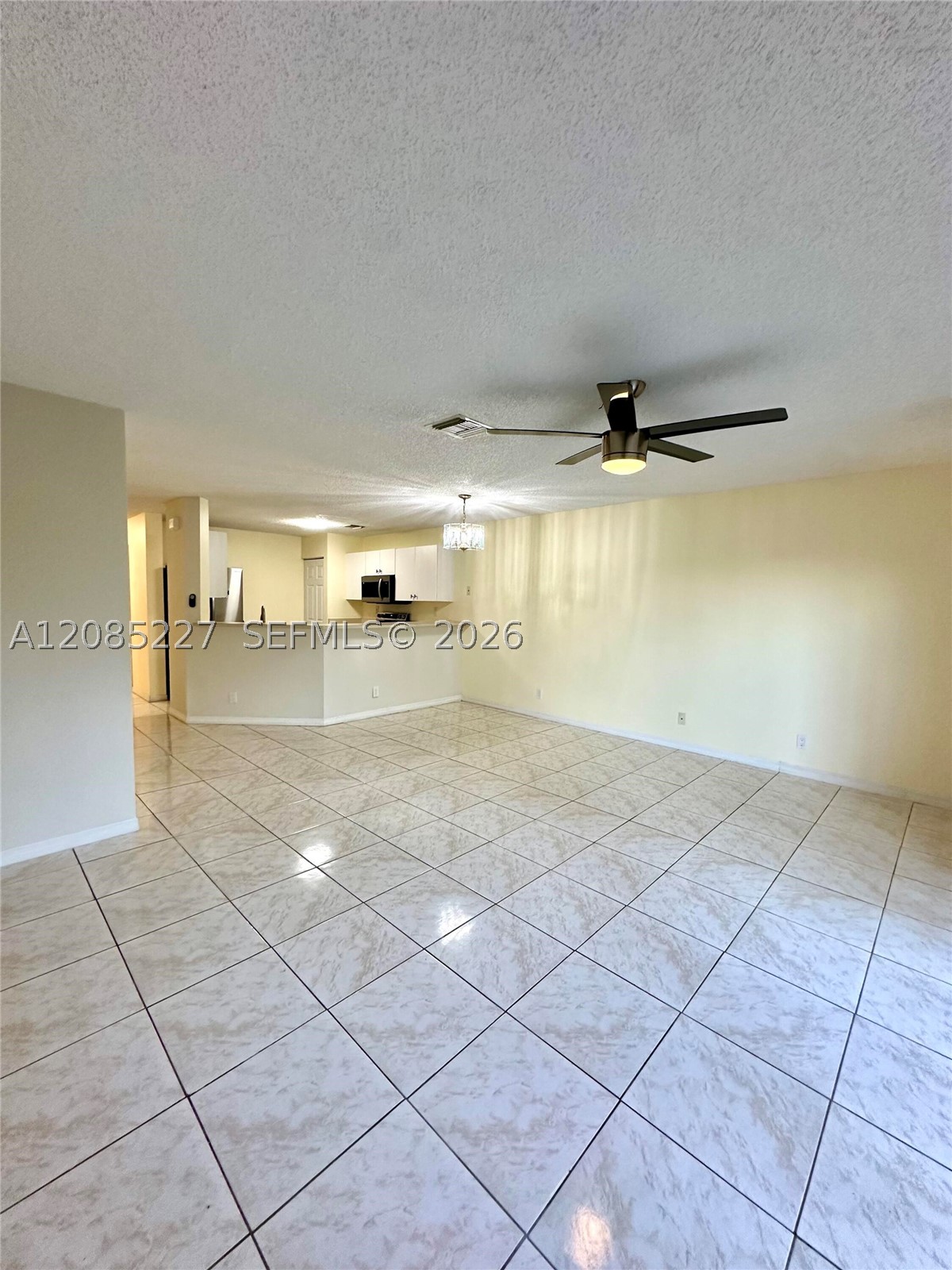 8655 N Southgate Shores Cir, Tamarac FL 33321